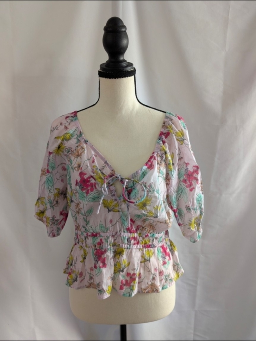 Madden Floral Tie-Front Peplum Blouse Size Large